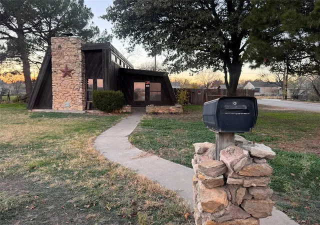 1st image of 2066 Vine St, Abilene, TX 79602 | MLS# 21322757