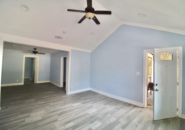 Photo 3 of Single family home for sale at 1206 S Edgefield Ave, Dallas, TX 75208 | MLS# 21322785 | Listing updated on 2026-08-05