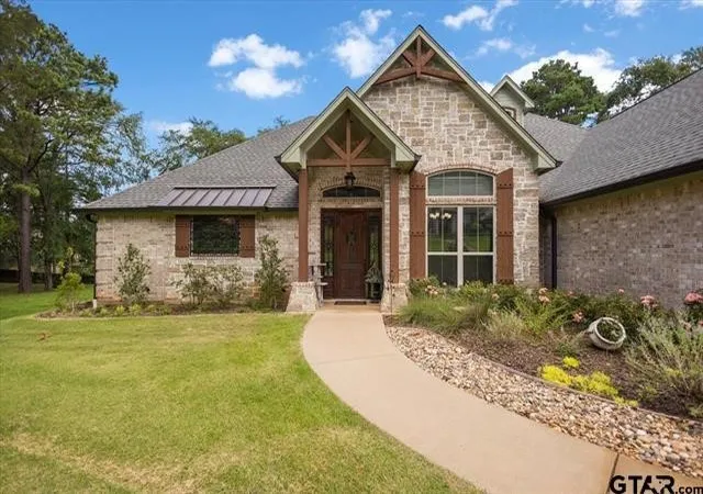 Photo 3 of Single family home for sale at 332 Hines Crossing, Bullard, TX 75757 | MLS# 21322975 | Listing updated on 2026-09-29