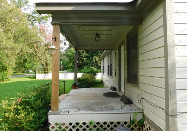 Photo 3 of Single family home for sale at 213 3rd St, Springhill, LA 71075 | MLS# 21323011 | Listing updated on 2026-08-26