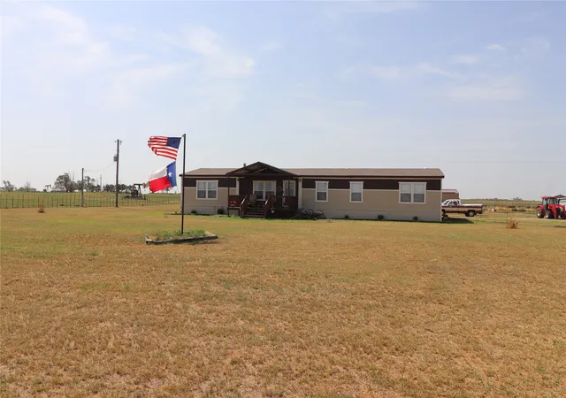 Photo 3 of Sale Pending at 9315 Cr 106 W, Vernon, TX 76384 | MLS# 21323018 | Listing updated on 2026-08-31