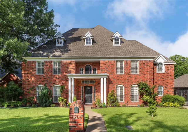 Photo 1 of Sale Pending at 7206 Forestwind Ct, Arlington, TX 76001 | MLS# 21322528 | Listing updated on 2026-08-03