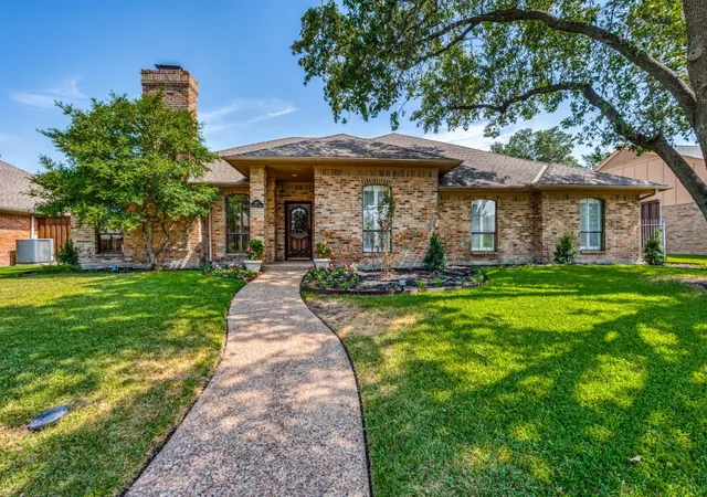 Photo 1 of Single family home for sale at 6115 Bluff Point Dr, Dallas, TX 75248 | MLS# 21323029 | Listing updated on 2026-08-09