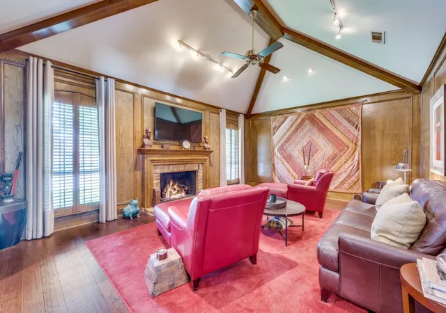 Photo 3 of Single family home for sale at 6115 Bluff Point Dr, Dallas, TX 75248 | MLS# 21323029 | Listing updated on 2026-08-09