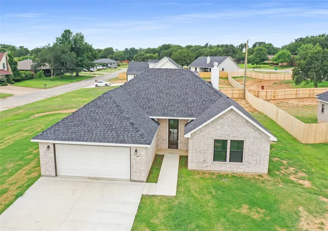 Photo 1 of Sale Pending at 1607 W College, Jacksboro, TX 76458 | MLS# 21309826 | Listing updated on 2026-08-21