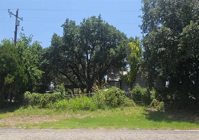 Photo 4 of House for sale at 151 S Fm 573, Mullin, TX 76864 | MLS# 21319343 | Listing updated on 2026-08-22
