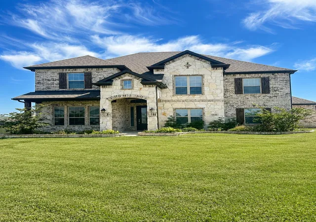 Photo 1 of Single family home for sale at 6020 Glenwood Dr, Joshua, TX 76058 | MLS# 21323088 | Listing updated on 2026-09-28