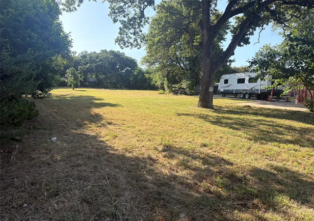 Photo 2 of Sale Pending at 6027 Guilford St, Forest Hill, TX 76119 | MLS# 21323090 | Listing updated on 2026-07-28