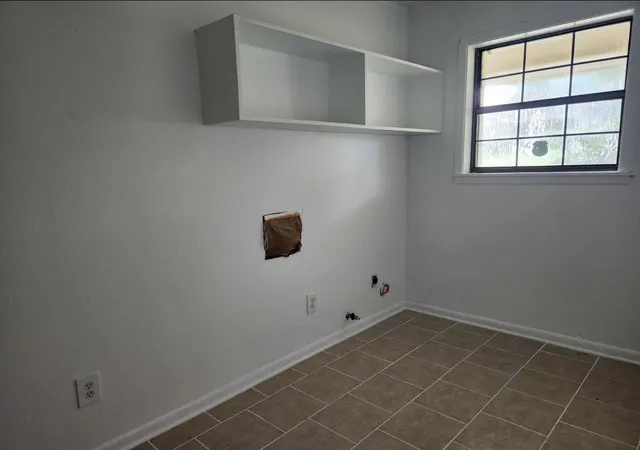 Photo 4 of Single family home for sale at 909 Hinton St, Minden, LA 71055 | MLS# 21323093 | Listing updated on 2026-07-27