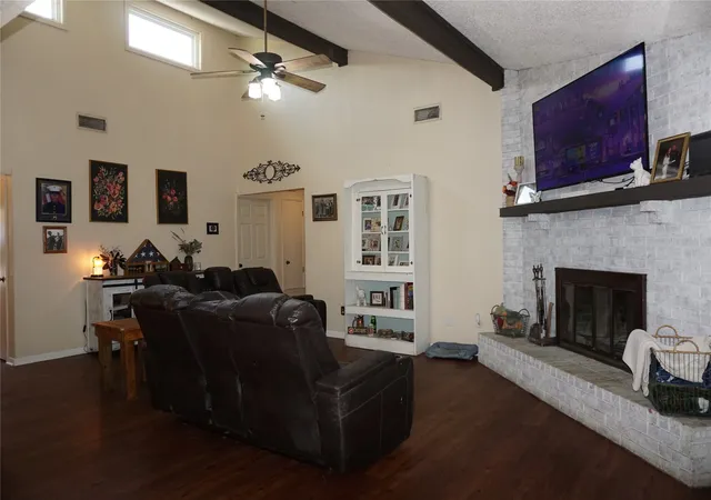 2nd image of 10808 Jeanell Dr, Kemp, TX 75143 | MLS# 21323118
