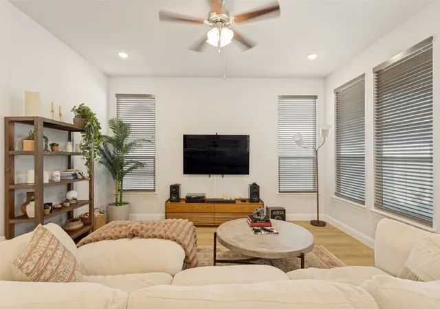 4th image of 5402 Depot Dr, Sachse, TX 75048 | MLS# 21322707