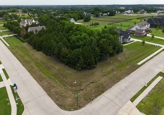 Photo 2 of Sale Pending at 804 Boyett Ln, Rockwall, TX 75087 | MLS# 21323130 | Listing updated on 2026-08-24