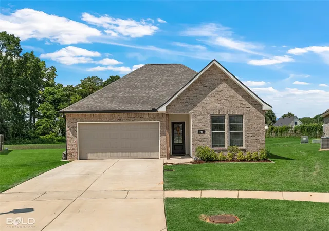 Homes for sale in Bossier City, LA | 784 Crozier Dr, Bossier City, LA 71111 | MLS# 21323208