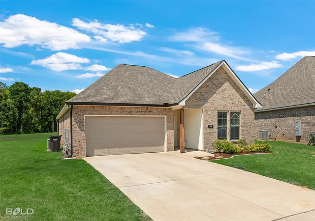 Homes for sale in Bossier City, LA | 784 Crozier Dr, Bossier City, LA 71111 | MLS# 21323208