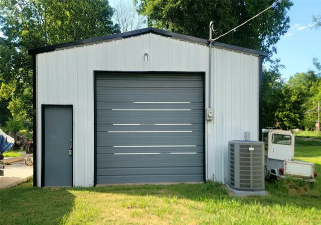 Photo 1 of Land for sale at 805 S Walnut, Clarksville, TX 75426 | MLS# 21315074 | Listing updated on 2026-07-07