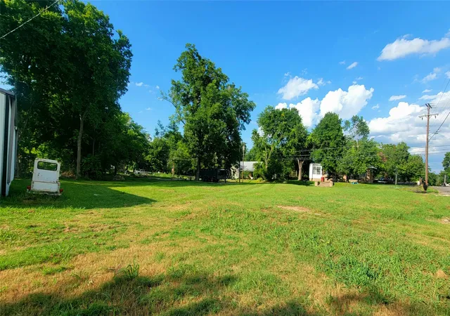 Photo 3 of Land for sale at 805 S Walnut, Clarksville, TX 75426 | MLS# 21315074 | Listing updated on 2026-07-07