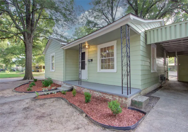 Photo 1 of Single family home for sale at 4101 Elizabeth, Texarkana, TX 75503 | MLS# 21323276 | Listing updated on 2026-07-25