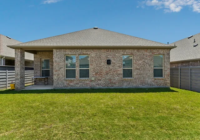 5th image of 7413 Bird Cherry Ln, Little Elm, TX 76227 | MLS# 21323283