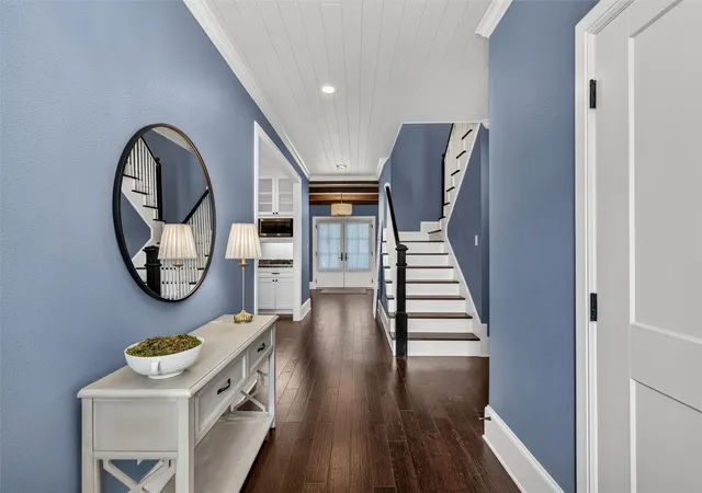 Photo 3 of Single family home for sale at 307 S Benge St, Mc Kinney, TX 75069 | MLS# 21322828 | Listing updated on 2026-08-22