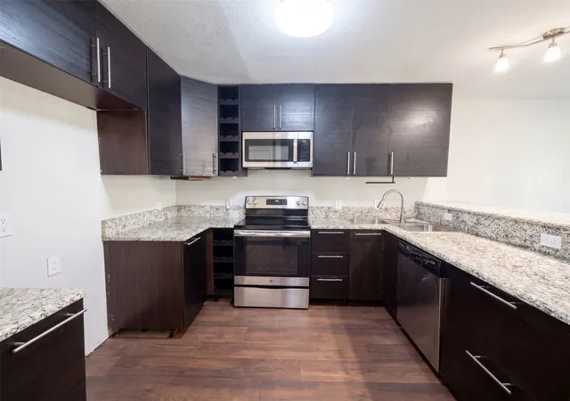 Single family home for sale at 4526 S Horseshoe Trl, The Colony, TX 75056 | MLS# 21323317 | Listing updated on 2026-10-08
