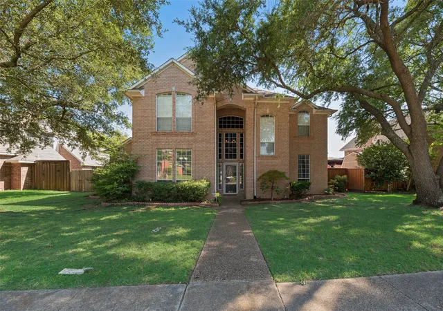 Photo 1 of Single family home for sale at 9018 Clearlake Dr, Rowlett, TX 75088 | MLS# 21322980 | Listing updated on 2026-08-22