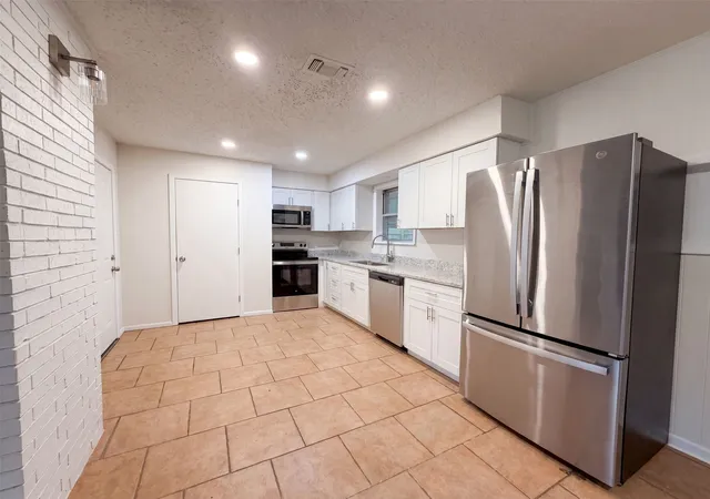Homes for sale in Pottsboro, TX | 437 Denison Dr, Pottsboro, TX 75076 | MLS# 21323325