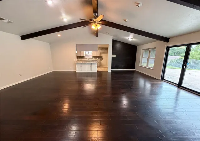 Photo 3 of Sale Pending at 316 Brookwood Dr, De Soto, TX 75115 | MLS# 21323334 | Listing updated on 2026-08-28