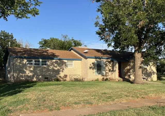 Photo 2 of Single family home for sale at 116 Barb St, Roby, TX 79543 | MLS# 21323352 | Listing updated on 2026-07-07