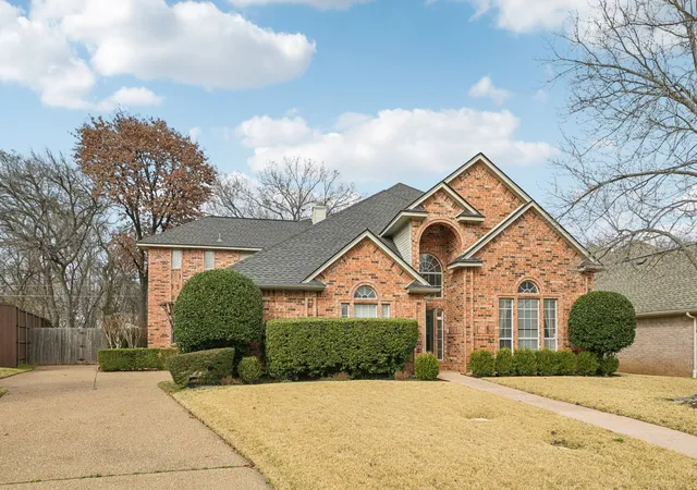 Photo 2 of Single family home for sale at 4519 Edge Creek Ln, Arlington, TX 76017 | MLS# 21322920 | Listing updated on 2026-07-07