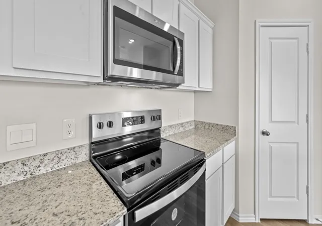 Photo 3 of Single family home for sale at 1964 Freeman St, Tyler, TX 75704 | MLS# 21323405 | Listing updated on 2026-09-18