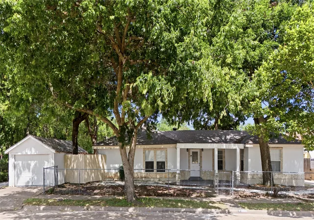 Photo 2 of Single family home for sale at 1143 Newport Ave, Dallas, TX 75224 | MLS# 21322816 | Listing updated on 2026-08-19
