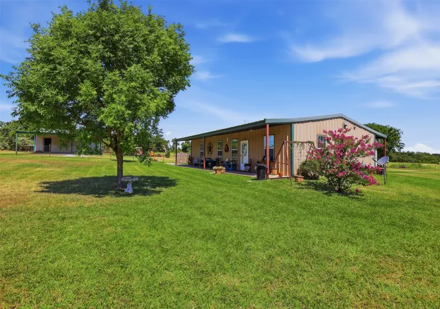 Photo 1 of Single family home for sale at 5770 W Hwy 199, Springtown, TX 76082 | MLS# 21312584 | Listing updated on 2026-08-26