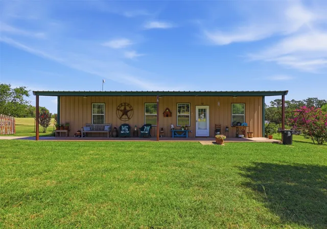 Photo 2 of Single family home for sale at 5770 W Hwy 199, Springtown, TX 76082 | MLS# 21312584 | Listing updated on 2026-08-26