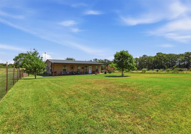 Photo 3 of Single family home for sale at 5770 W Hwy 199, Springtown, TX 76082 | MLS# 21312584 | Listing updated on 2026-09-26