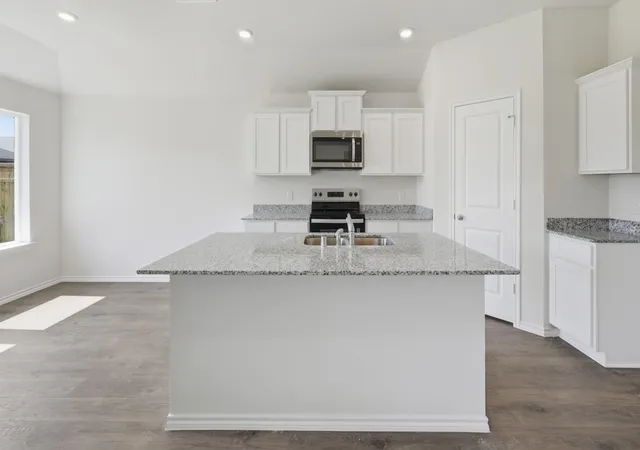 Photo 3 of Single family home for sale at 1948 Freeman St, Tyler, TX 75704 | MLS# 21323448 | Listing updated on 2026-09-18