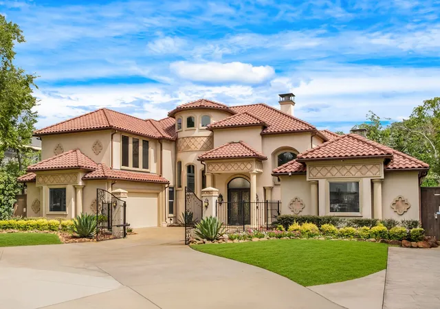 Photo 2 of Single family home for sale at 5821 Northaven Rd, Dallas, TX 75230 | MLS# 21321708 | Listing updated on 2026-07-25