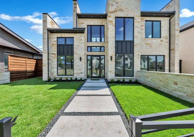 Photo 1 of Single family home for sale at 4906 Wenonah Dr, Dallas, TX 75209 | MLS# 21322317 | Listing updated on 2026-08-29