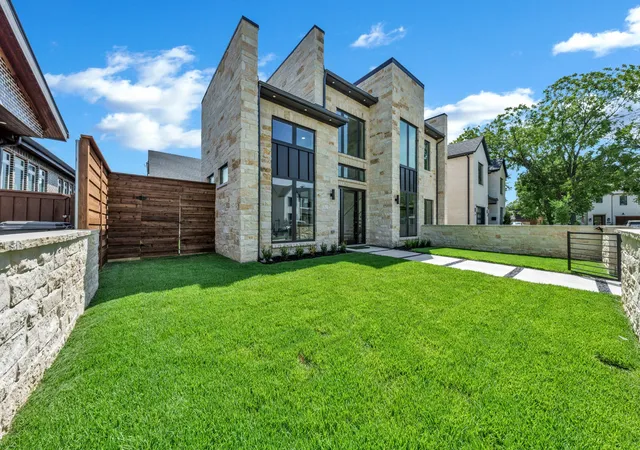 Photo 2 of Single family home for sale at 4906 Wenonah Dr, Dallas, TX 75209 | MLS# 21322317 | Listing updated on 2026-08-29