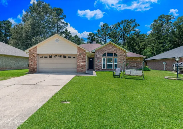 Homes for sale in Haughton, LA | 217 Deerwood Ln, Haughton, LA 71037 | MLS# 21323653