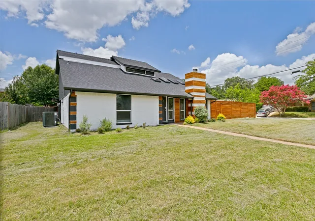 Photo 2 of Single family home for sale at 1302 Westwood Dr, Lewisville, TX 75067 | MLS# 21323534 | Listing updated on 2026-09-05