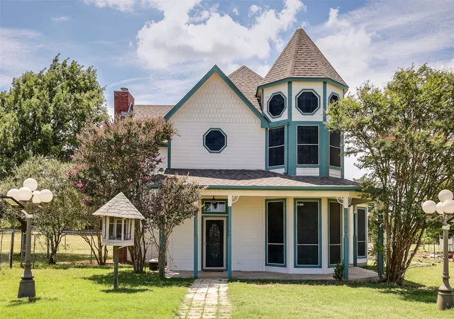 Photo 1 of Single family home for sale at 6712 Sundance Cir, Joshua, TX 76058 | MLS# 21323648 | Listing updated on 2026-07-10