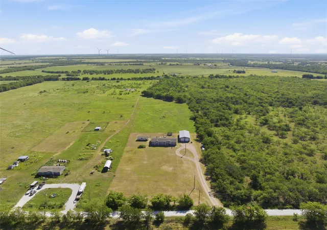 Photo 3 of Single family home for sale at 404 Hcr 3258, Mount Calm, TX 76673 | MLS# 21323586 | Listing updated on 2026-08-28