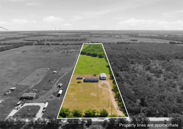 Photo 3 of Single family home for sale at 404 Hcr 3258, Mount Calm, TX 76673 | MLS# 21323586 | Listing updated on 2026-08-28