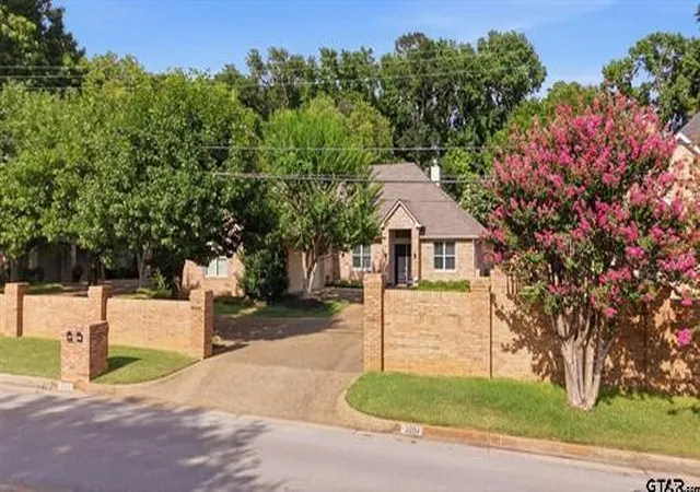 Photo 1 of Sale Pending at 3204 Old Bullard Rd, Tyler, TX 75701 | MLS# 21323816 | Listing updated on 2026-07-28