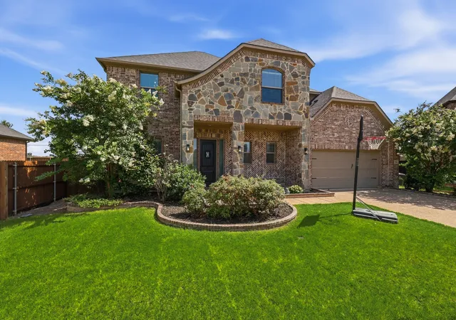 Photo 2 of Single family home for sale at 751 Devonshire Ct, Prosper, TX 75078 | MLS# 21322057 | Listing updated on 2026-08-22