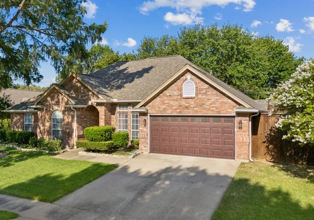 Homes for sale in North Richland Hills, TX | 7329 Hidden Oaks Dr, North Richland Hills, TX 76182 | MLS# 21321958