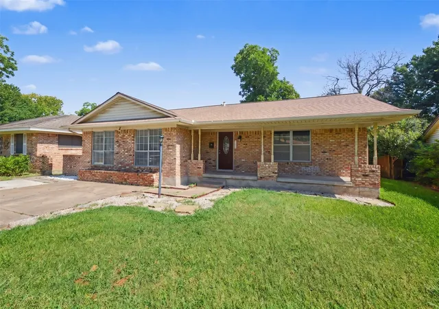 Photo 3 of Single family home for sale at 1303 Charleston Dr, Garland, TX 75041 | MLS# 21323727 | Listing updated on 2026-10-08