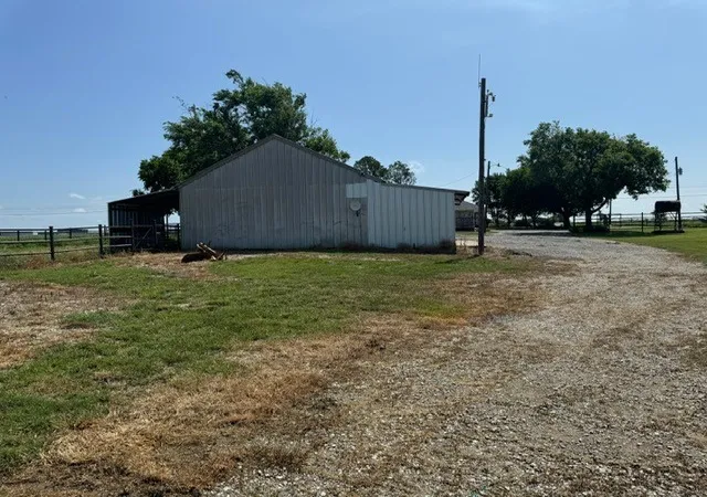 Photo 4 of Single family home for sale at 1273 Wall St Rd, Gunter, TX 75058 | MLS# 21323265 | Listing updated on 2026-08-22