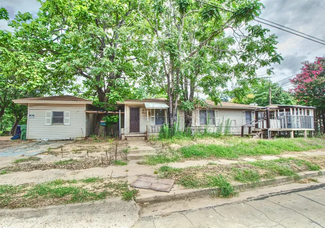 Photo 3 of Single family home for sale at 600 Hatton St, Waco, TX 76704 | MLS# 21320780 | Listing updated on 2026-07-23