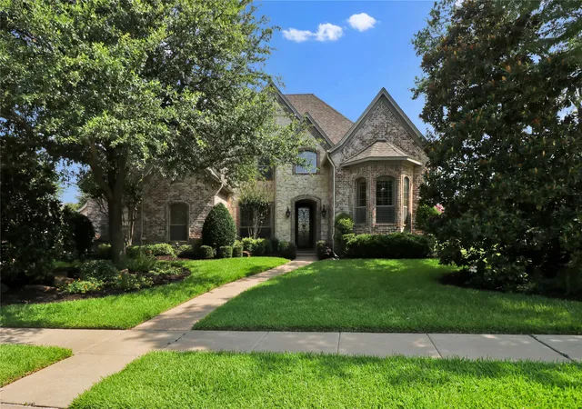 Photo 1 of Mansion for sale at 400 Vintage Ct, Colleyville, TX 76034 | MLS# 21323824 | Listing updated on 2026-09-19
